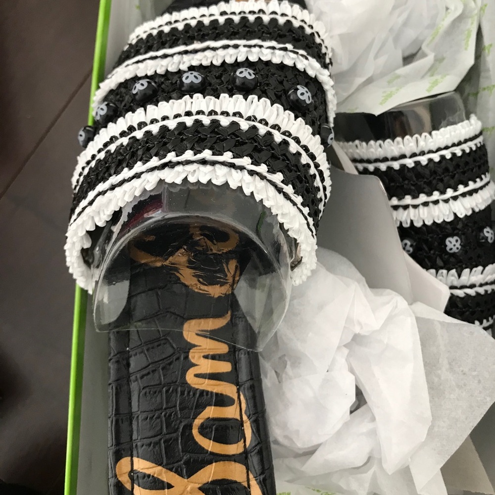 Sam Edelman New in the box black and white sandals